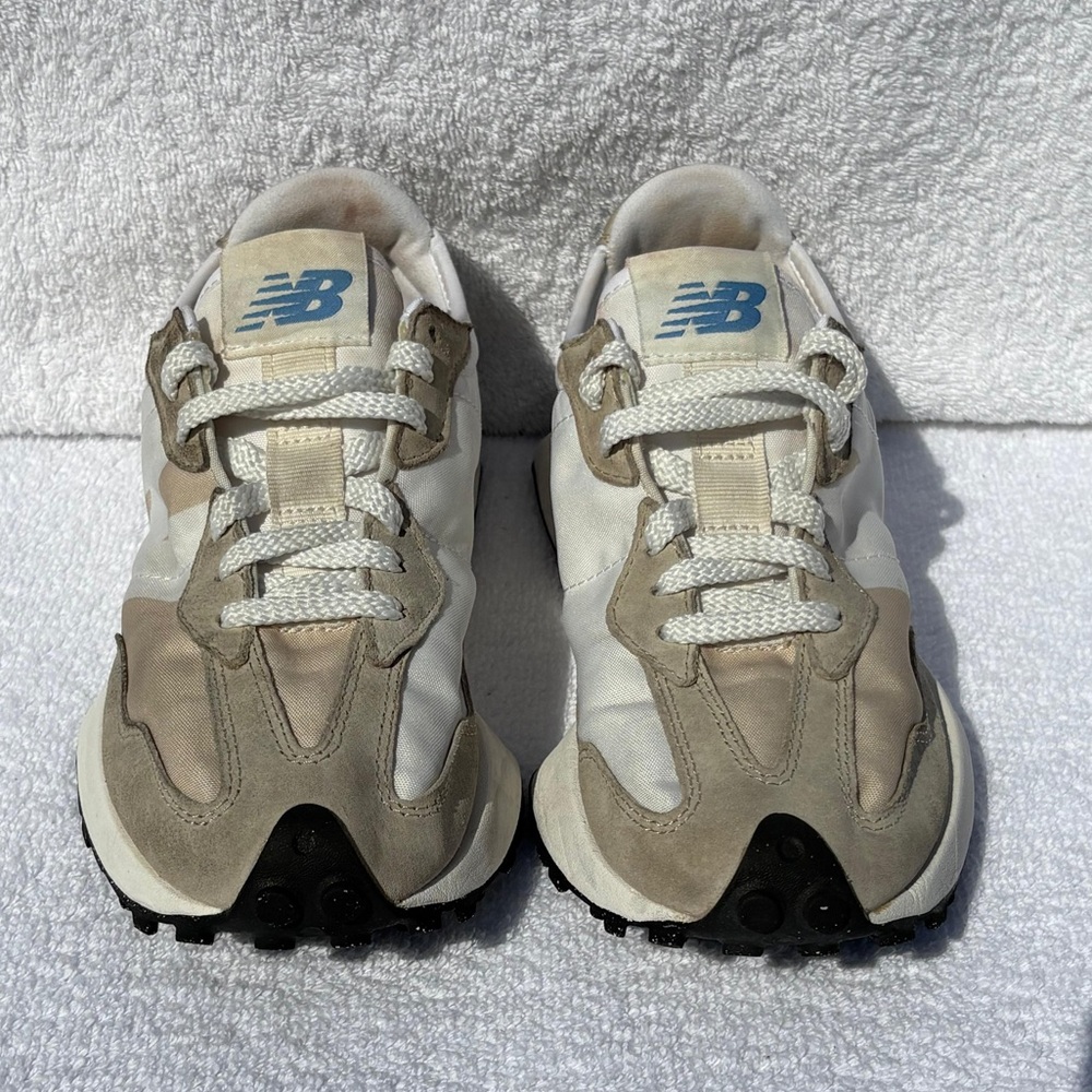 New Balance 327 Mushroom 2021 - MS327LH1 - Beige, White.